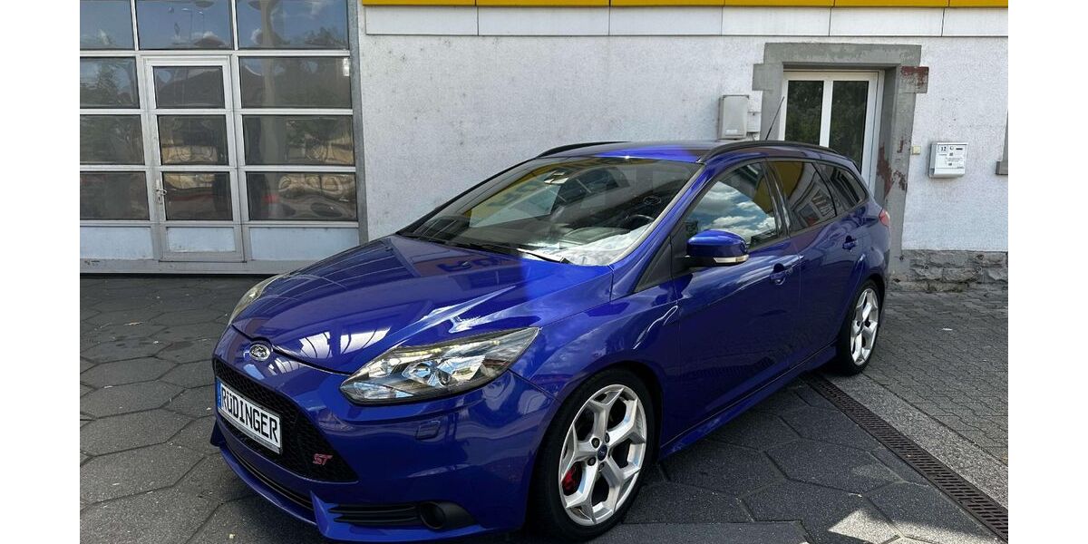 Ford Focus 78.000 km 14.980 &euro; Aglasterhausen 74858