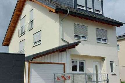 Haus Dielheim - 6 Zimmer, 181 m&sup2;, 1.800&euro; | Angebot:25806036