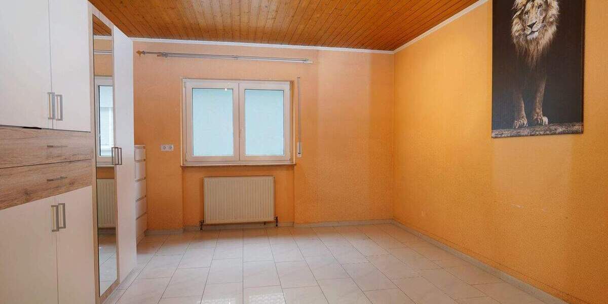 Etagenwohnung Bretten Gölshausen - 4 Zimmer, 110 m&sup2;, 380.000&euro; | Angebot:25706287