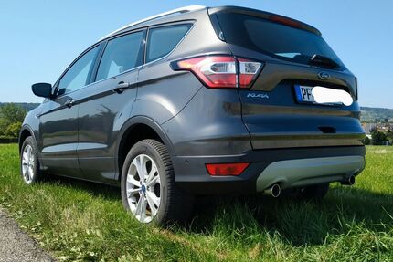 Ford Kuga 17.600 km 17.555 &euro; Mühlacker 75417