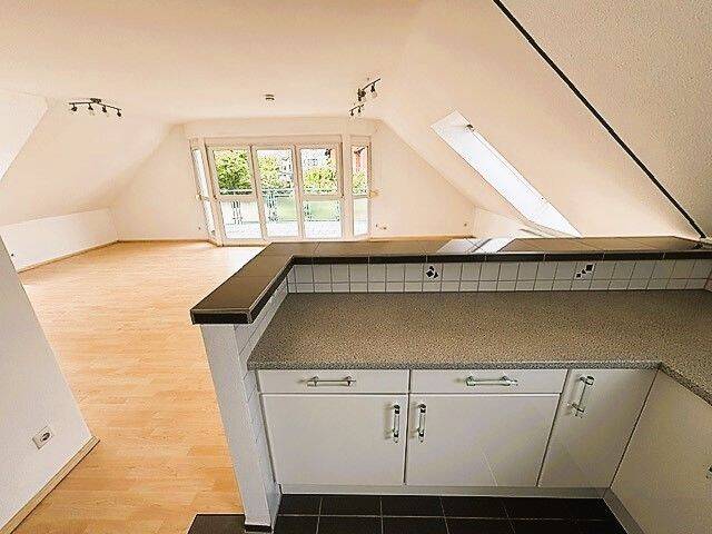Etagenwohnung Neckarsulm Obereisesheim - 3 Zimmer, 101 m&sup2;, 1.100&euro; | Angebot:26657101