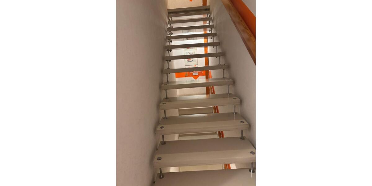 Dachgeschoßwohnung Brackenheim - 2.5 Zimmer, 53 m&sup2;, 700&euro; | Angebot:25792737