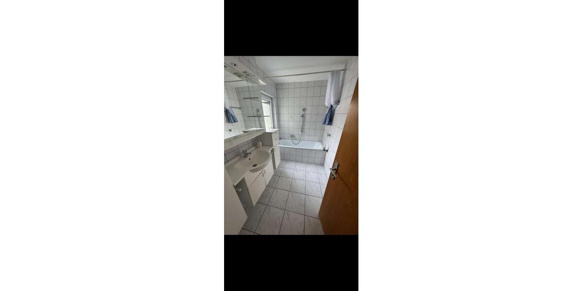 Etagenwohnung Neckarsulm - 3.5 Zimmer, 80 m&sup2;, 1.450&euro; | Angebot:25893580
