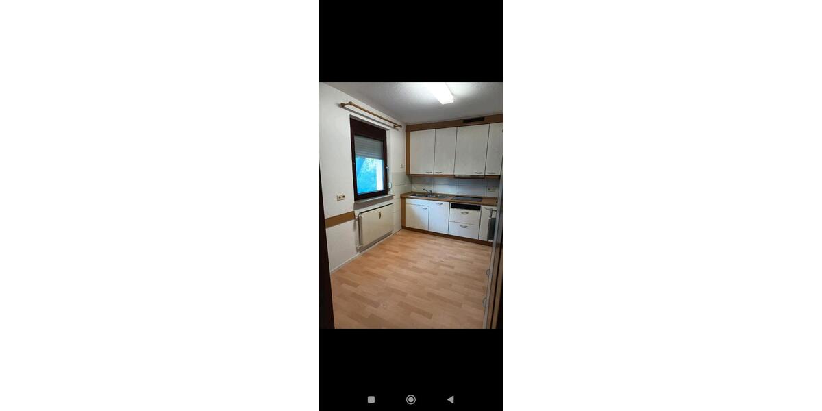 Erdgeschoßwohnung Lauffen am Neckar - 4 Zimmer, 91 m&sup2;, 1.000&euro; | Angebot:25851465