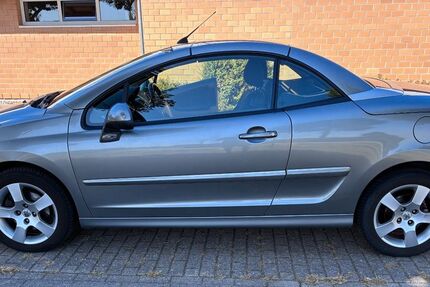 Peugeot 207 80.250 km 3.385 &euro; Hambrücken 76707