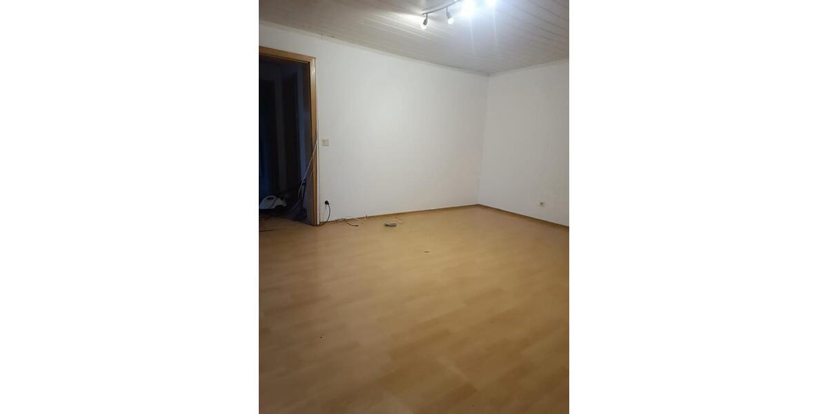 Etagenwohnung Sandhausen - 1 Zimmer, 38 m&sup2;, 425&euro; | Angebot:25898454