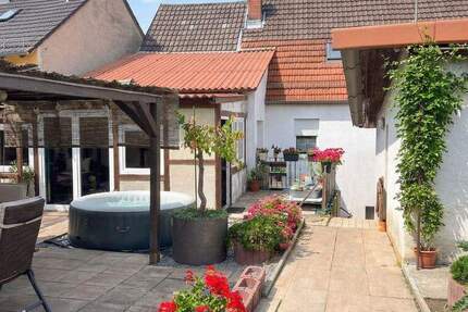 Haus Meckesheim Mönchzell - 7 Zimmer, 280 m&sup2;, 615.000&euro; | Angebot:25686948