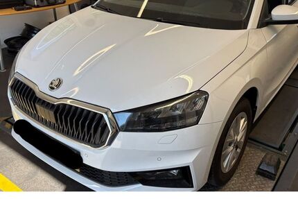 Skoda Fabia 31.000 km 19.690 &euro; Sandhausen 69207