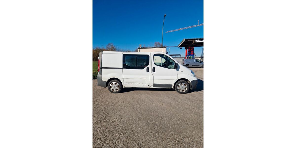 Renault Trafic 142.000 km 3.930 &euro; Gemmingen 75050