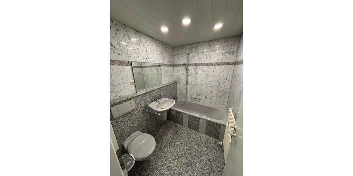 Etagenwohnung Sachsenheim - 2 Zimmer, 47 m&sup2;, 225.000&euro; | Angebot:25249822