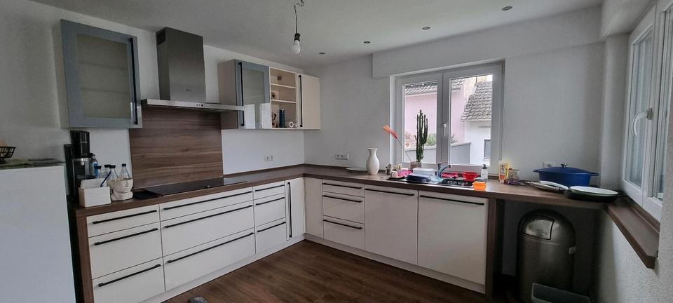 Doppelhaushälfte Kraichtal - 8 Zimmer, 165 m&sup2;, 1.850&euro; | Angebot:25807134