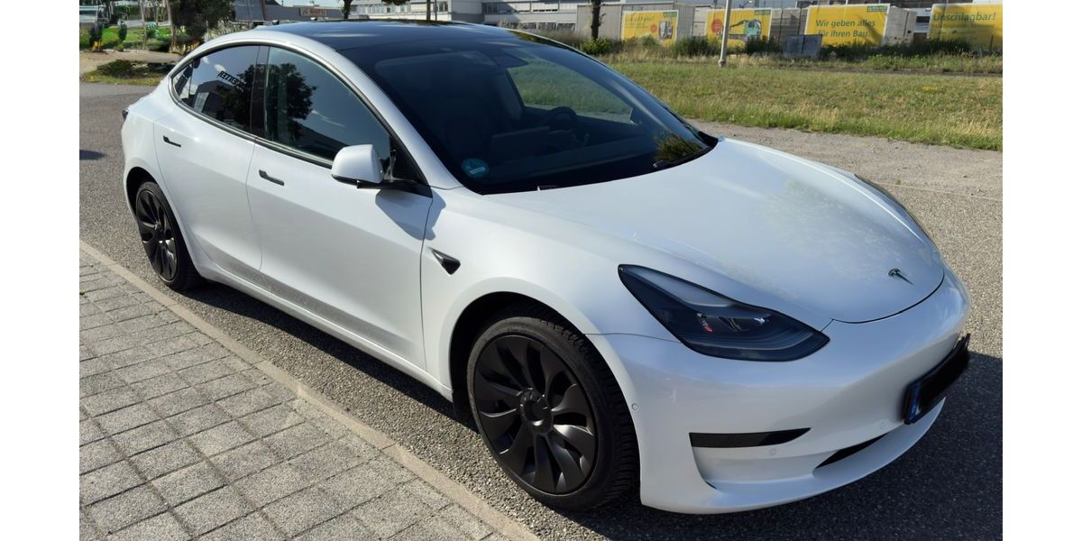 Tesla Model 3 99.000 km 22.999 &euro; Ubstadt-Weiher 76698