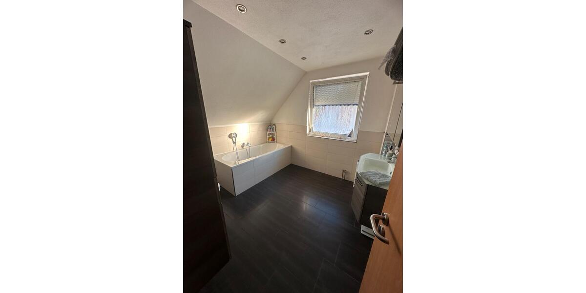 Einfamilienhaus Bretten - 7 Zimmer, 224 m&sup2;, 639.000&euro; | Angebot:26271890