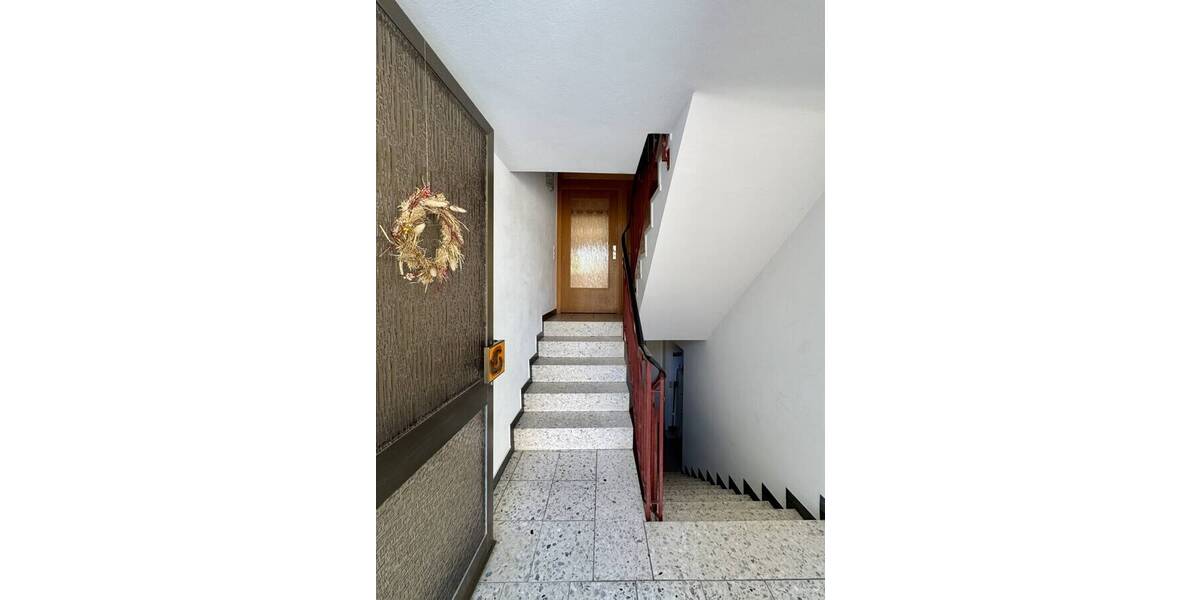 Mehrfamilienhaus, Wohnhaus Sachsenheim / Kleinsachsenheim Kleinsachsenheim - 8 Zimmer, 220 m&sup2;, 649.000&euro; | Angebot:26751921