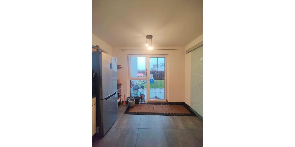 Erdgeschoßwohnung Bönnigheim - 3 Zimmer, 93 m&sup2;, 1.255&euro; | Angebot:25164998