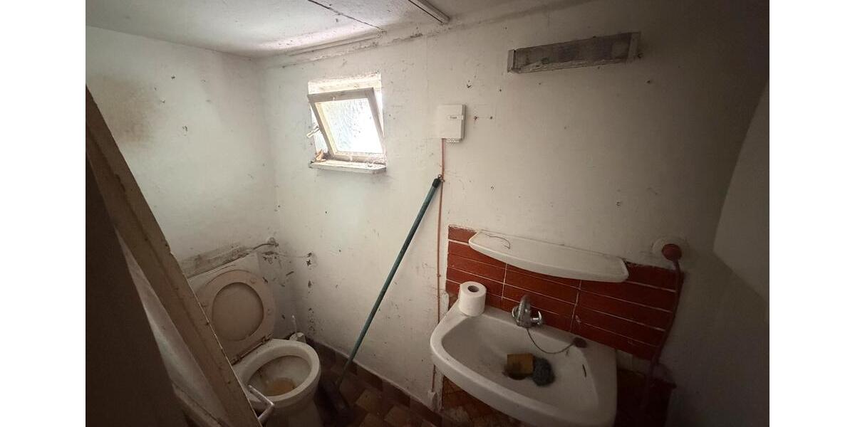 Einfamilienhaus Lauffen am Neckar - 4 Zimmer, 60 m&sup2;, 69.000&euro; | Angebot:26794447