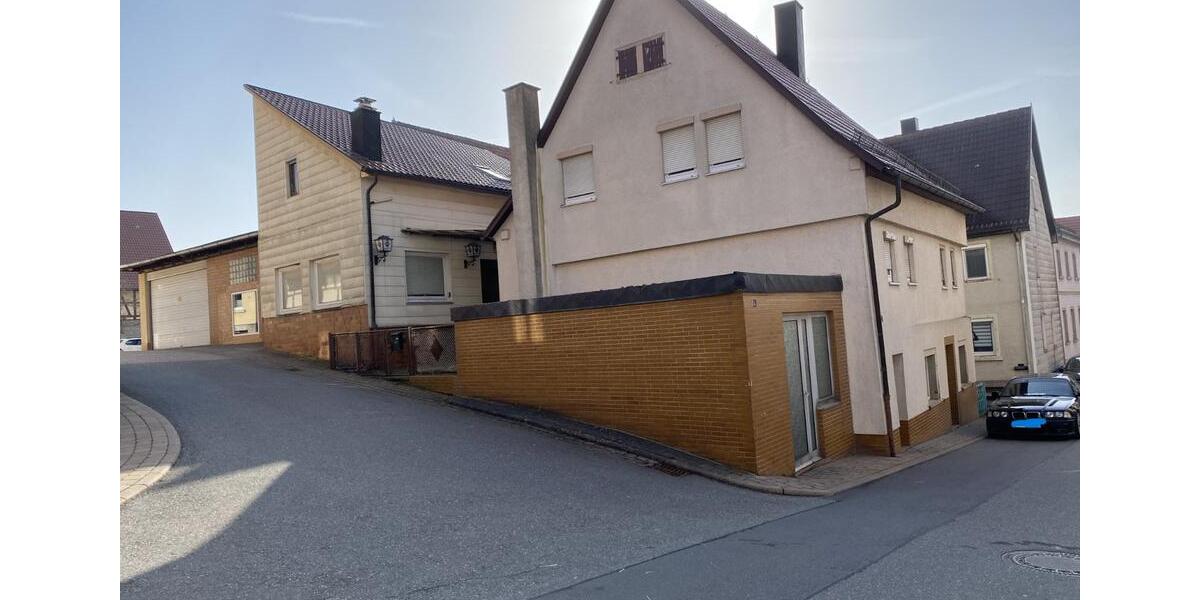 Einfamilienhaus Hüffenhardt - 7 Zimmer, 130 m&sup2;, 450.000&euro; | Angebot:25641788