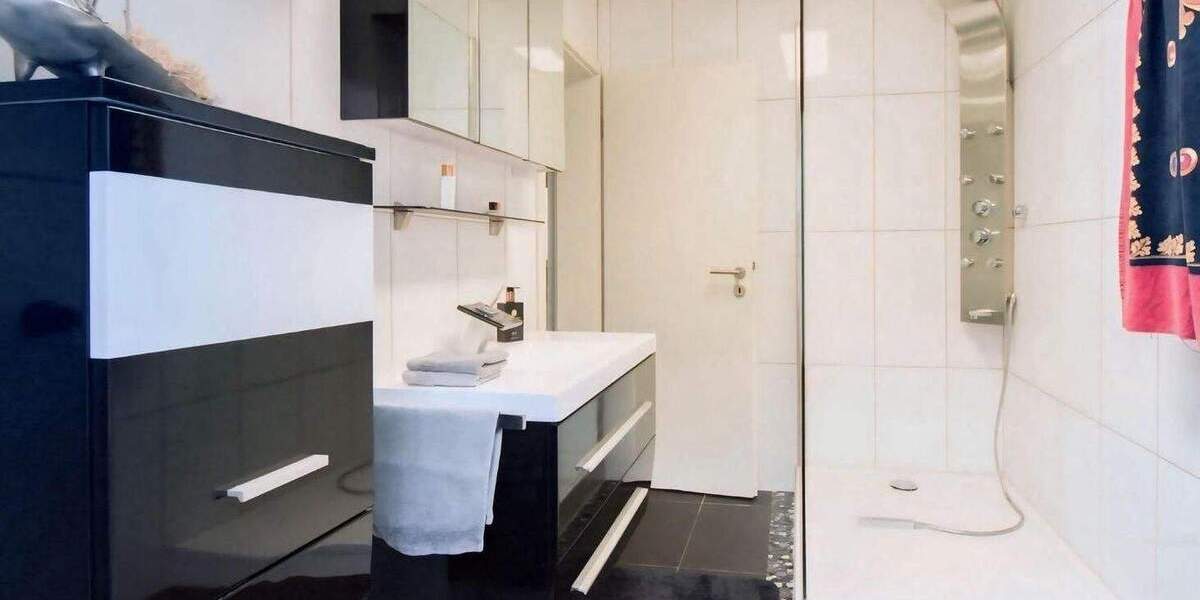 Mehrfamilienhaus, Wohnhaus Pleidelsheim - 7 Zimmer, 206 m&sup2;, 597.000&euro; | Angebot:25707728