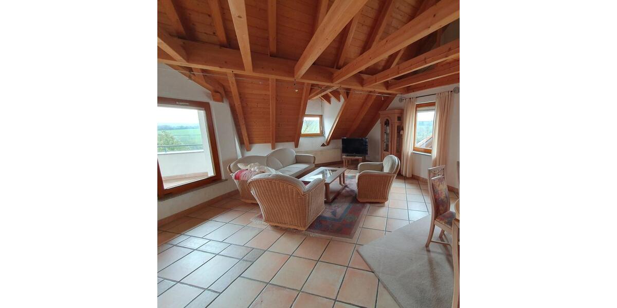 Dachgeschoßwohnung Nordheim - 3.5 Zimmer, 102 m&sup2;, 370.000&euro; | Angebot:25948580