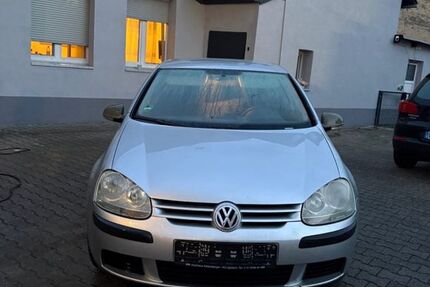 VW Golf 187.000 km 1.800 &euro; Bruchsal 76646