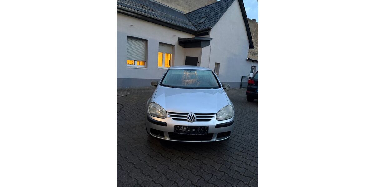 VW Golf 187.000 km 1.800 &euro; Bruchsal 76646