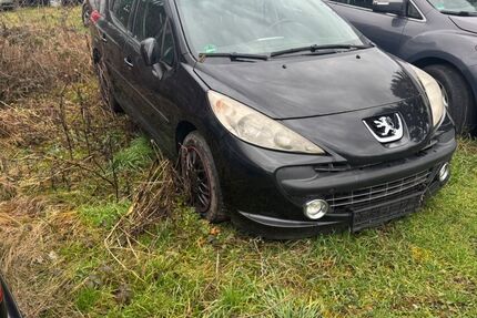 Peugeot 207 193.000 km 699 &euro; Bruchsal 76646