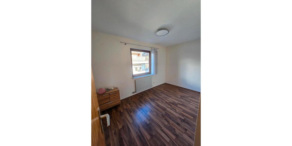 Etagenwohnung Leingarten - 3.5 Zimmer, 76 m&sup2;, 285.000&euro; | Angebot:25905748