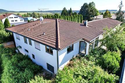 Haus Ilsfeld - 18 Zimmer, 176 m&sup2;, 1.195.000&euro; | Angebot:25999113