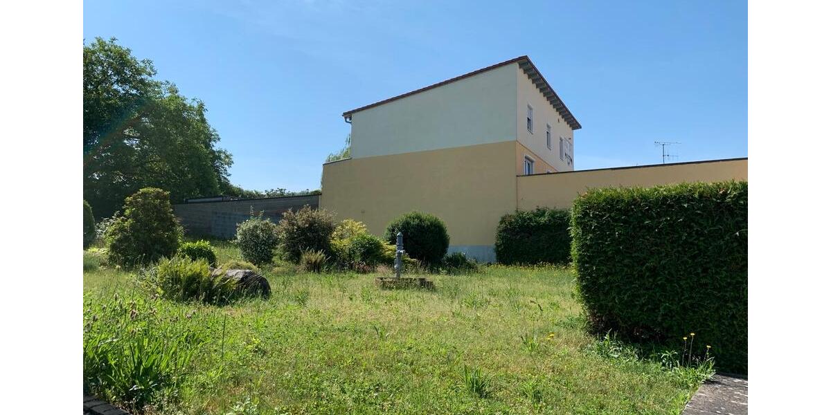 Reihenhaus Ubstadt-Weiher Weiher - 7 Zimmer, 240 m&sup2;, 2.350&euro; | Angebot:25765675