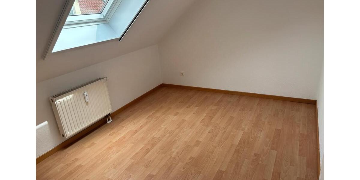 Dachgeschoßwohnung Bad Wimpfen - 3 Zimmer, 73 m&sup2;, 880&euro; | Angebot:25799821