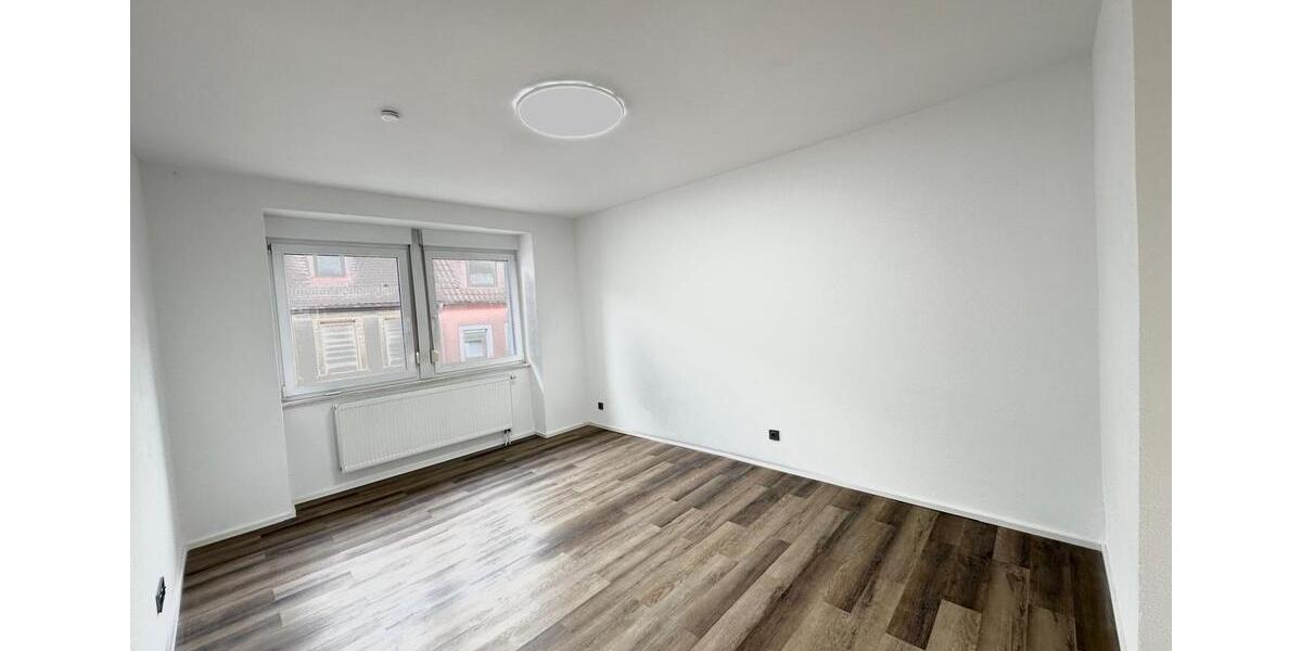 Mehrfamilienhaus, Wohnhaus Bretten - 9 Zimmer, 250 m&sup2;, 895.000&euro; | Angebot:26610987