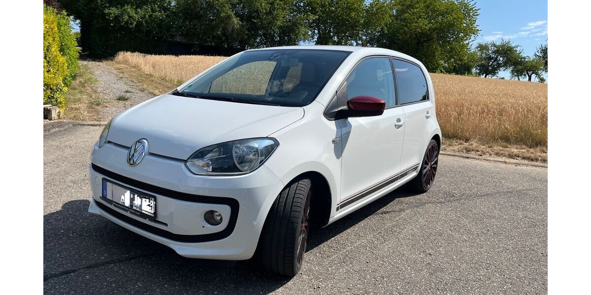 VW up! 31.000 km 8.200 &euro; Ötisheim 75443
