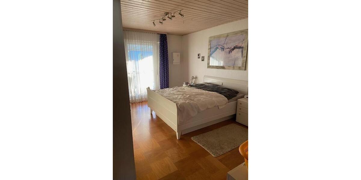 Erdgeschoßwohnung Bretten - 4.5 Zimmer, 130 m&sup2;, 1.160&euro; | Angebot:26699388