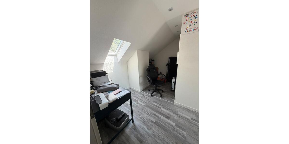 Einfamilienhaus Sachsenheim - 7 Zimmer, 230 m&sup2;, 900.000&euro; | Angebot:26957350