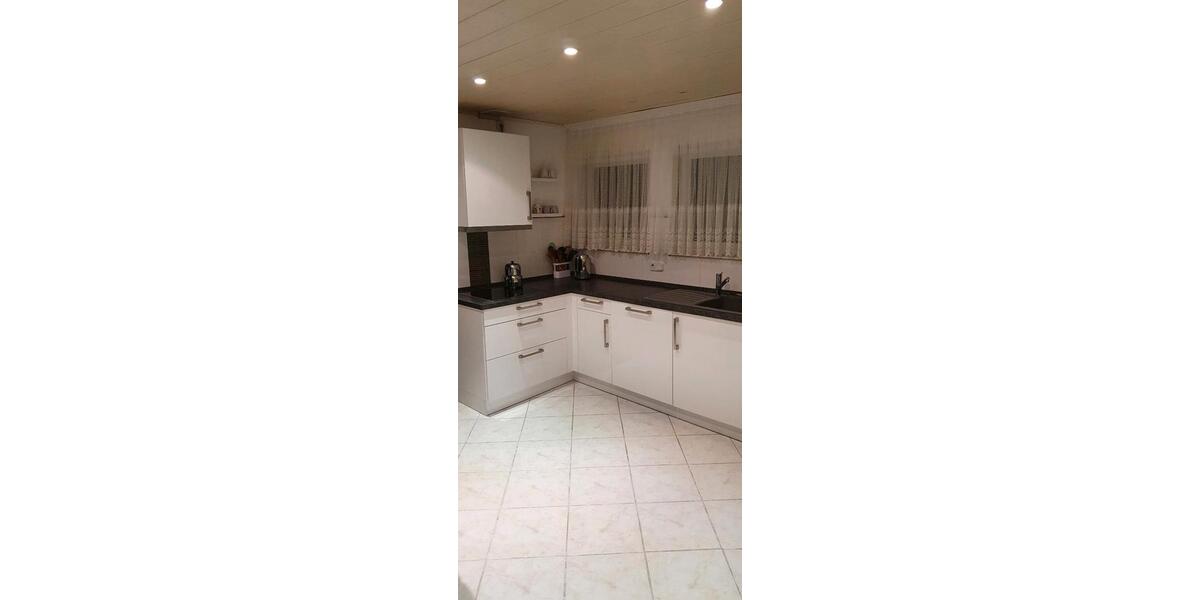 Mehrfamilienhaus, Wohnhaus Leingarten - 7 Zimmer, 159 m&sup2;, 480.000&euro; | Angebot:26681438