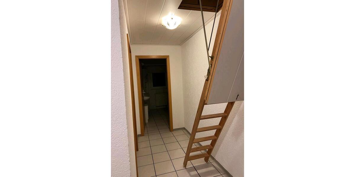 Dachgeschoßwohnung Ittlingen - 2 Zimmer, 68 m&sup2;, 870&euro; | Angebot:25945574