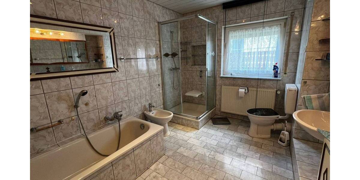 Mehrfamilienhaus, Wohnhaus Königsbach-Stein Stein - 7 Zimmer, 165 m&sup2;, 569.000&euro; | Angebot:25999784