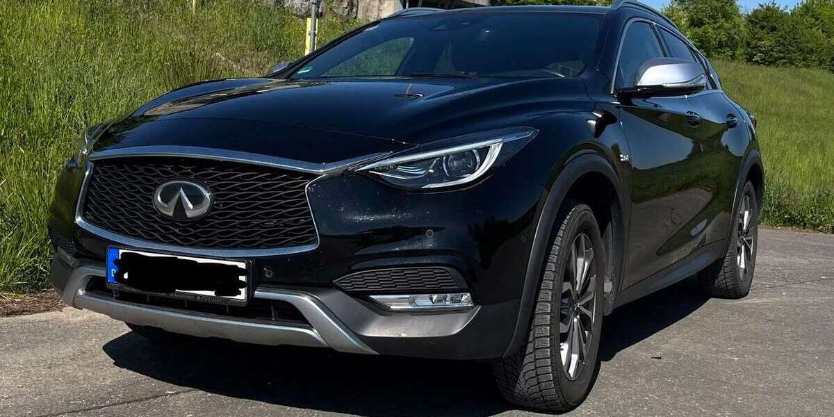 INFINITI QX30 93.000 km 17.150 &euro; Gemmingen 75050