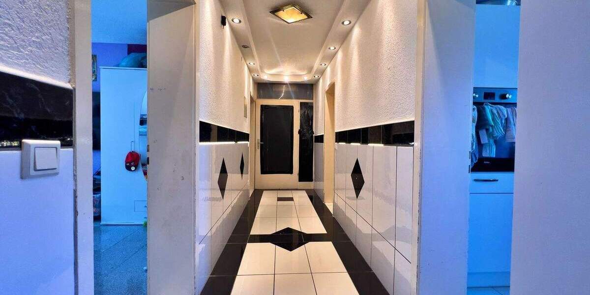 Mehrfamilienhaus, Wohnhaus Oberderdingen Großvillars - 8 Zimmer, 201 m&sup2;, 520.000&euro; | Angebot:25711755