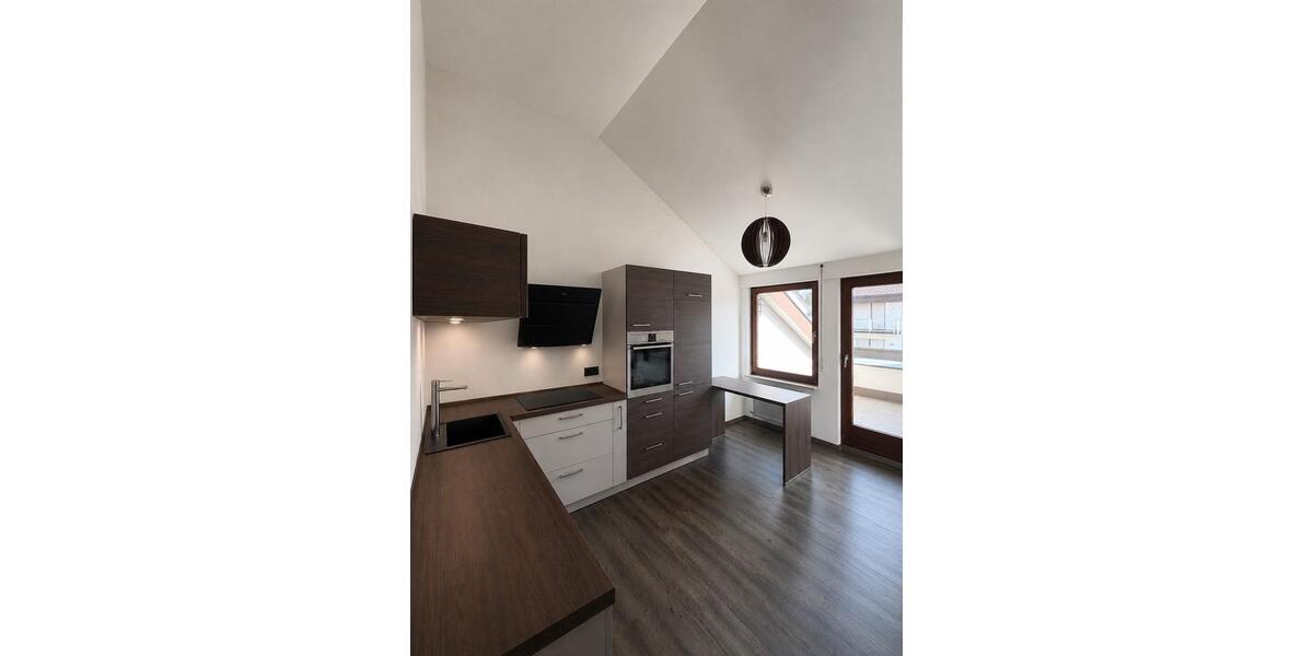 Dachgeschoßwohnung Heilbronn Frankenbach - 2.5 Zimmer, 65 m&sup2;, 285.000&euro; | Angebot:27120252