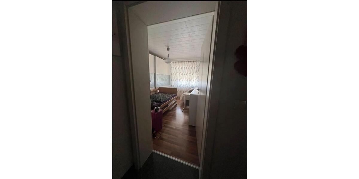 Etagenwohnung Wiesloch - 3.5 Zimmer, 90 m&sup2;, 245.000&euro; | Angebot:25756256