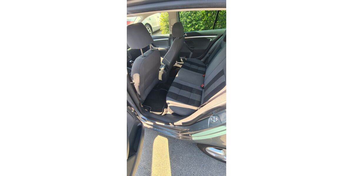 VW Golf 170.000 km 2.950 &euro; Heilbronn 74078