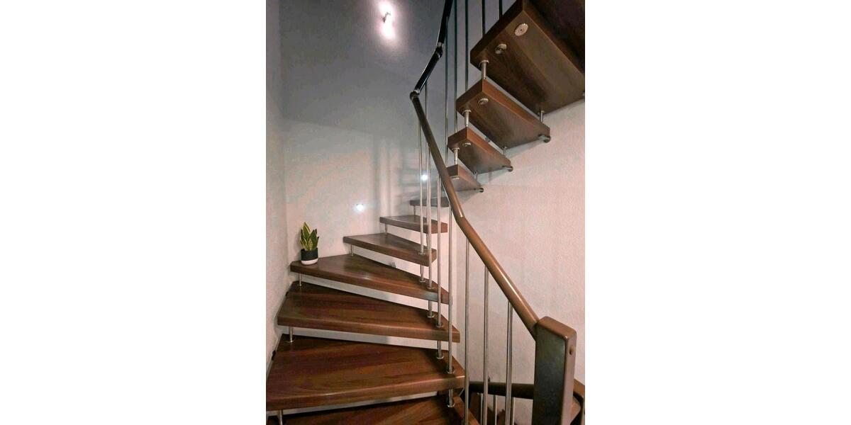 Doppelhaushälfte Neckarsulm - 9 Zimmer, 200 m&sup2;, 749.000&euro; | Angebot:25945595