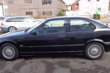 BMW 323 308.172 km 2.490 &euro; Mühlacker 75417
