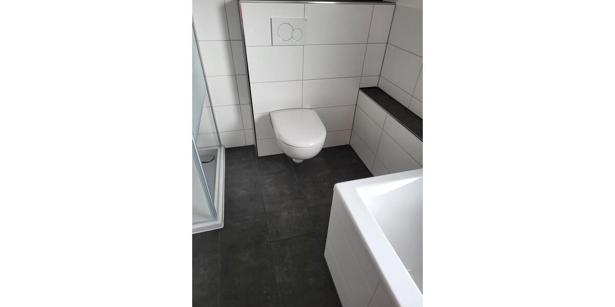 Etagenwohnung Malsch - 5 Zimmer, 121 m&sup2;, 1.500&euro; | Angebot:25894885