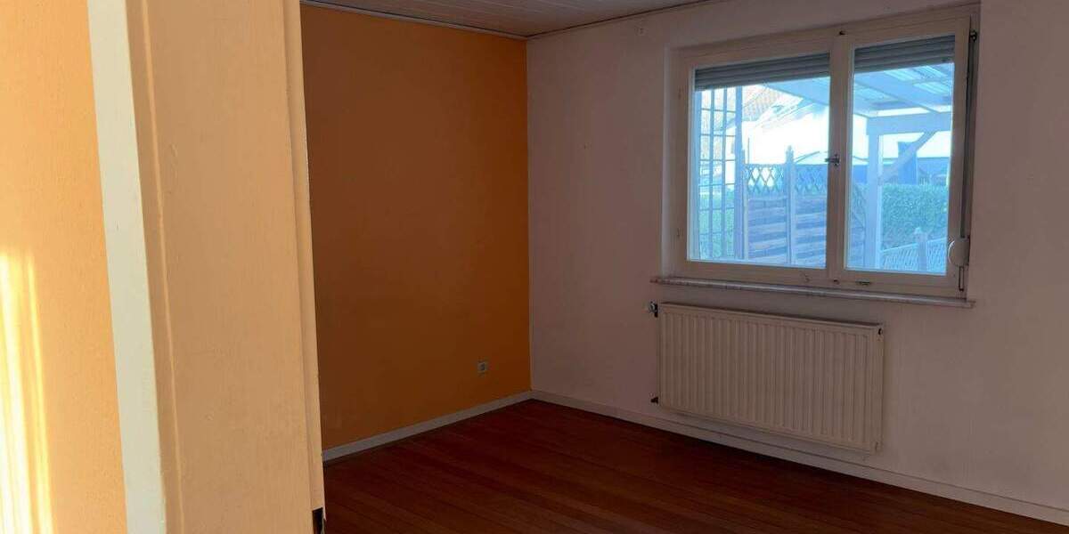 Doppelhaushälfte Neckarsulm - 8 Zimmer, 170 m&sup2;, 370.000&euro; | Angebot:25774647