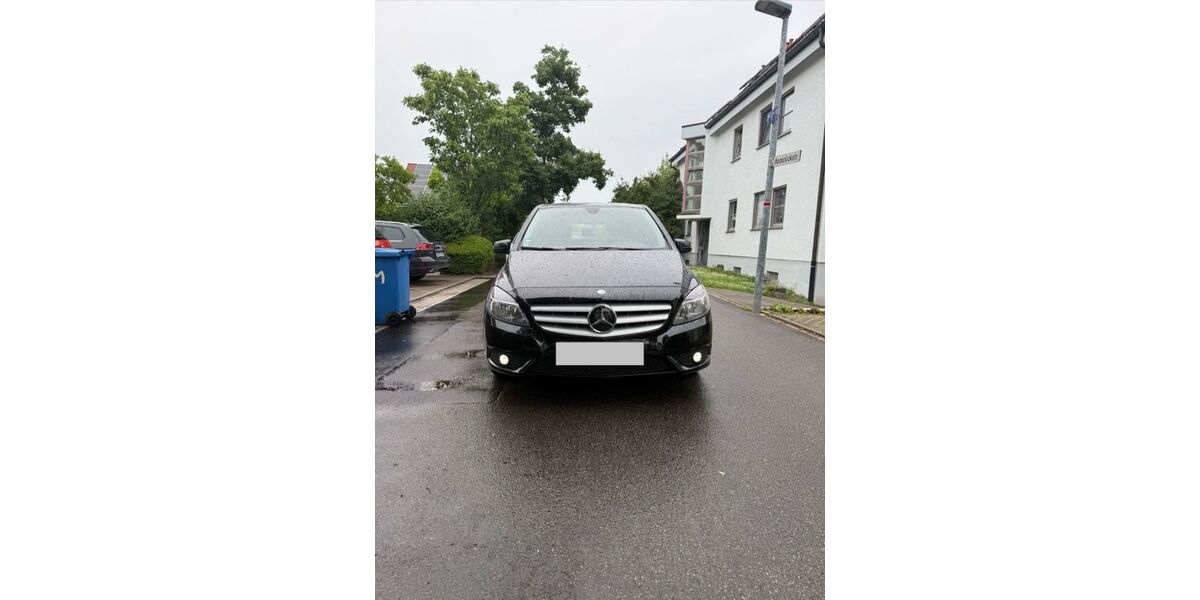 Mercedes-Benz B 180 157.600 km 7.400 &euro; Haßmersheim 74855