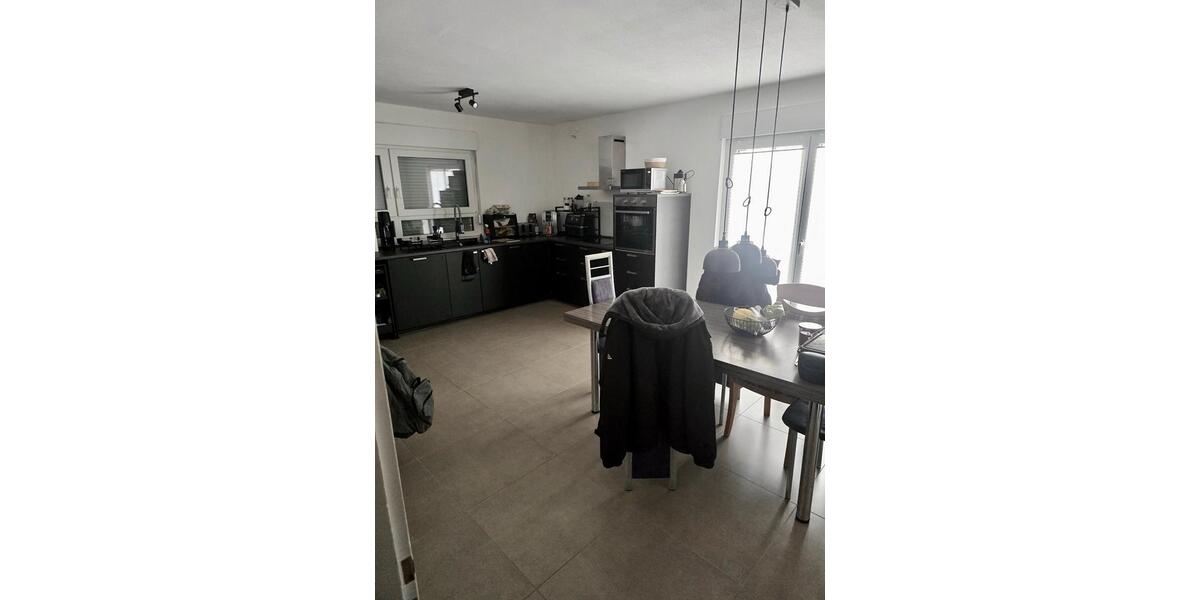 Erdgeschoßwohnung Oberderdingen - 4 Zimmer, 110 m&sup2;, 1.250&euro; | Angebot:26024467