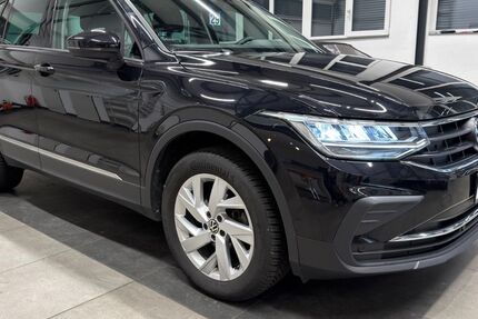 VW Tiguan 40.200 km 27.900 &euro; Bad Friedrichshall 74177
