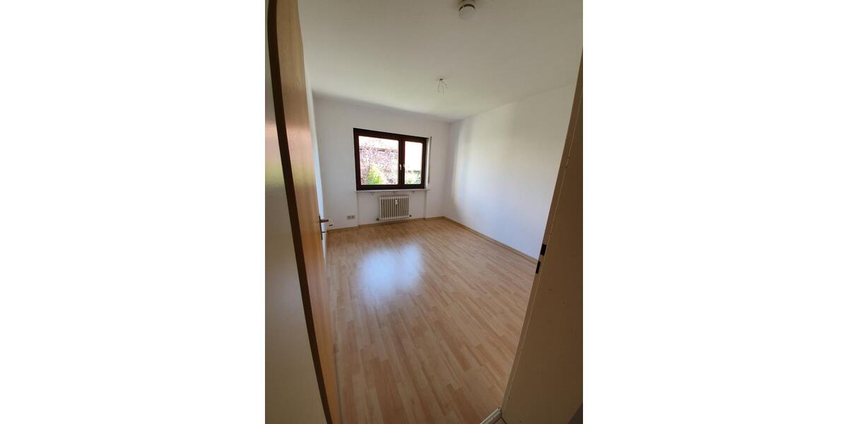 Etagenwohnung Bad Rappenau - 3 Zimmer, 83 m&sup2;, 910&euro; | Angebot:24755089